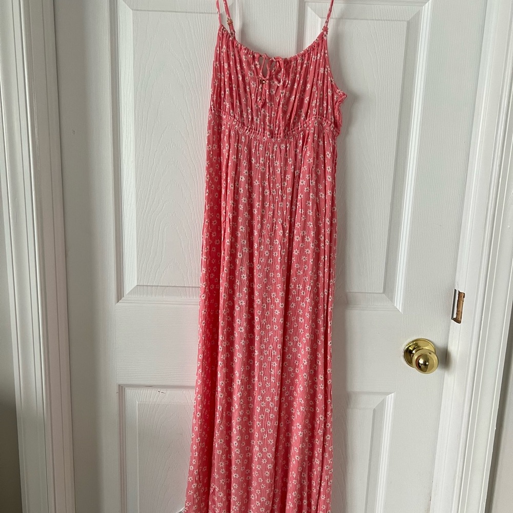 Summer pink dress.
